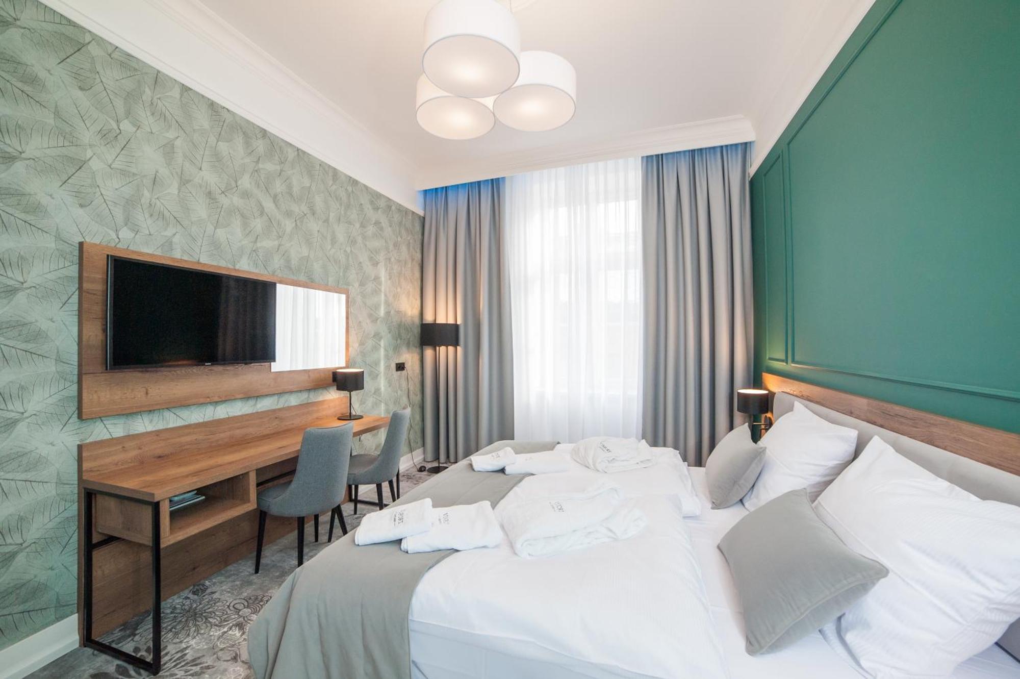 Vinfort Aparthotel Kraków Exteriör bild