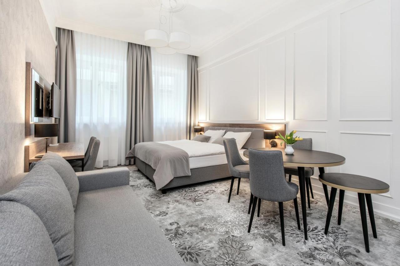 Vinfort Aparthotel Kraków Exteriör bild