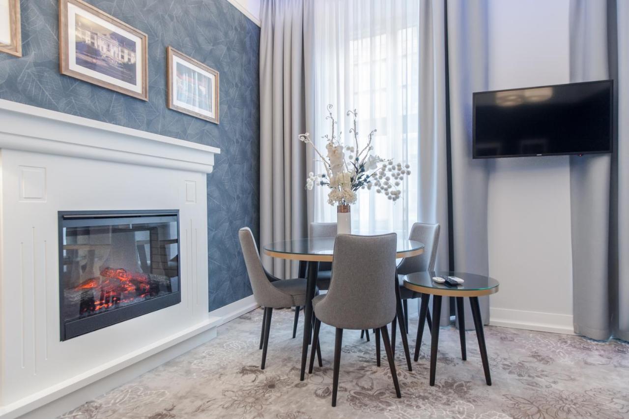 Vinfort Aparthotel Kraków Exteriör bild